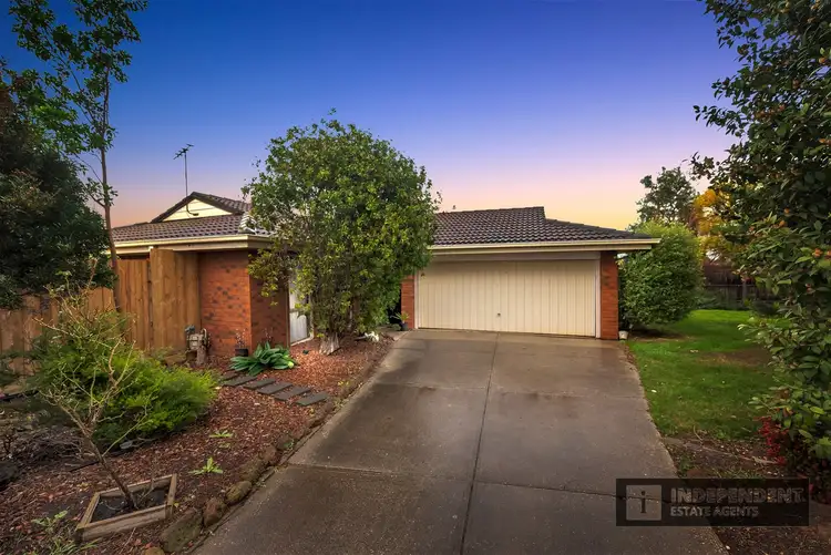 2 Cambrian Wy, Melton VIC 3337