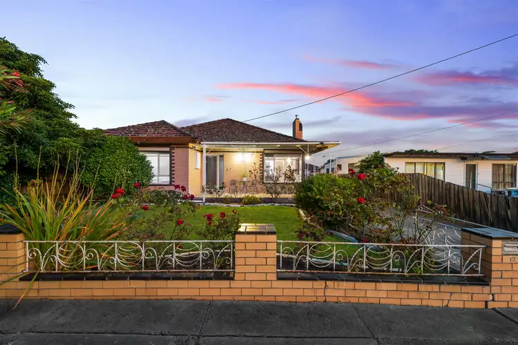 12 Leonard Avenue, St Albans VIC 3021