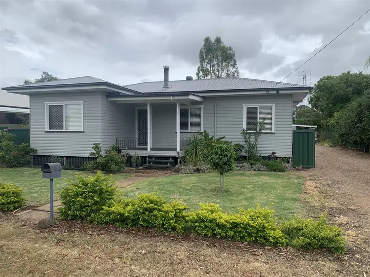 21 Knox Street, Dalby QLD 4405