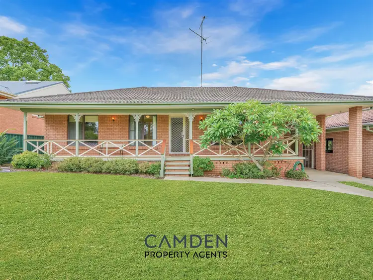 5 Reeve Place, Camden South NSW 2570
