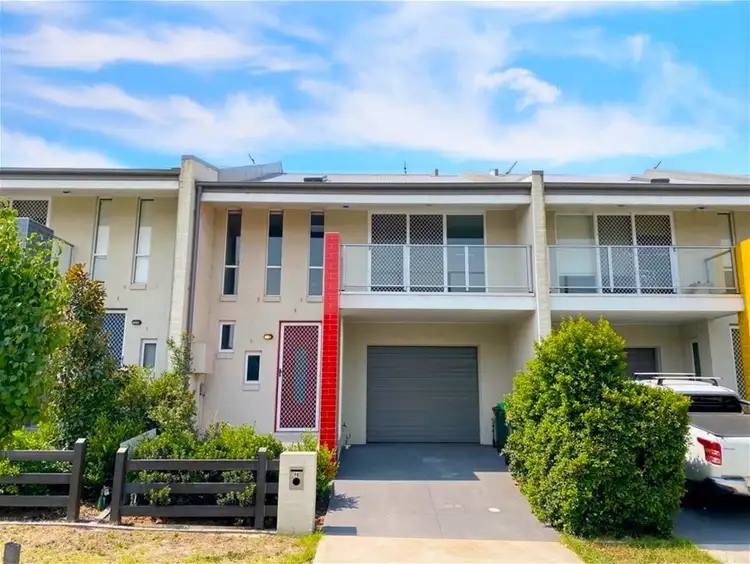 9b Fernleigh Court