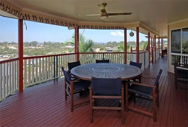 1 Kardinal Ct, Eatons Hill QLD 4037