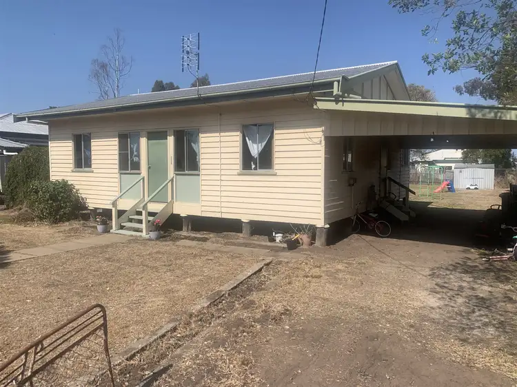 102 Bunya Street, Dalby QLD 4405