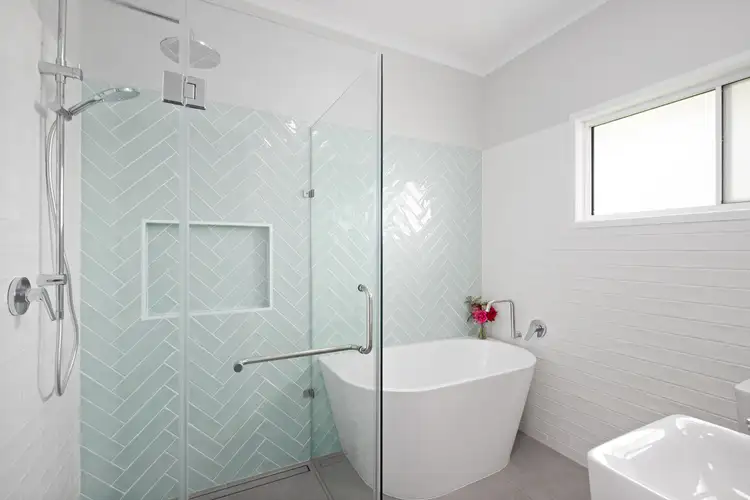 Second view of Homely house listing, 6 Grace Court, Emerald QLD 4720
