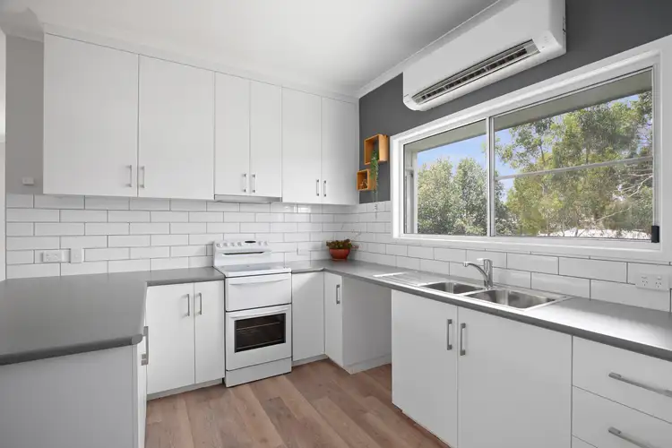Third view of Homely house listing, 6 Grace Court, Emerald QLD 4720