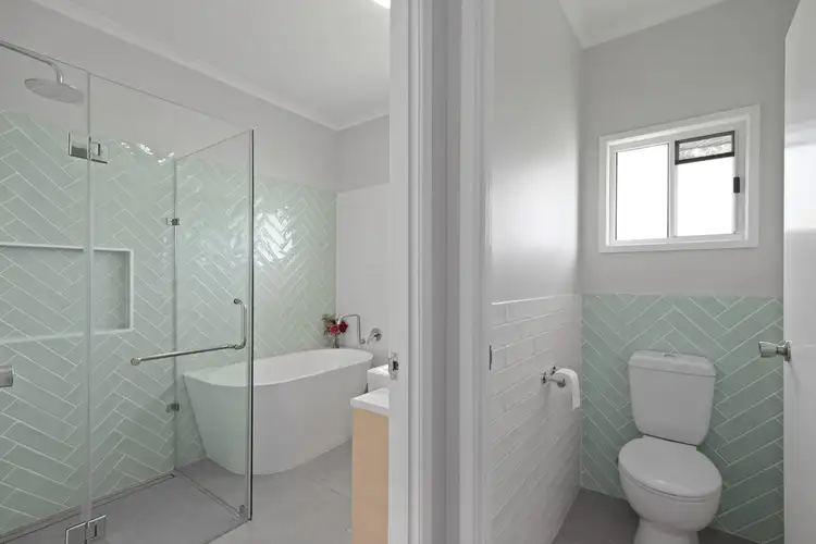 Fifth view of Homely house listing, 6 Grace Court, Emerald QLD 4720