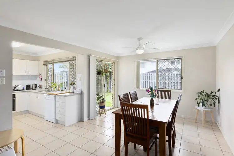 9/100 Oakmont, Oxley QLD 4075