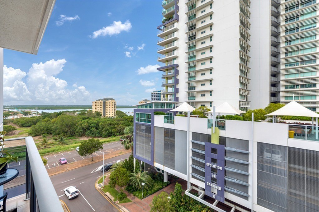 607/5 Gardiner St, Darwin City NT 800