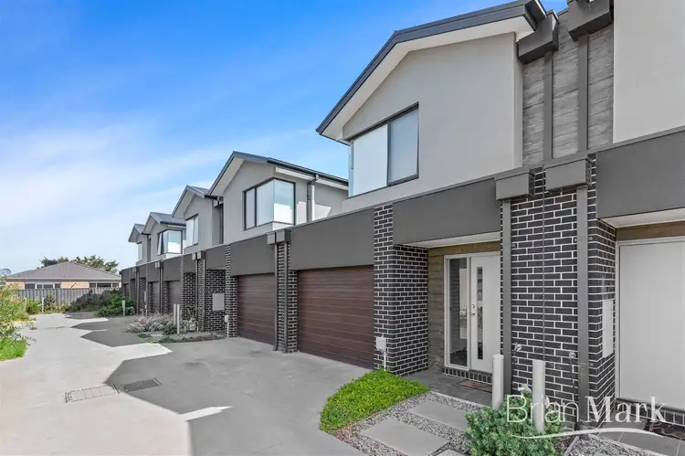 2/25 Risdon Circuit, Tarneit VIC 3029