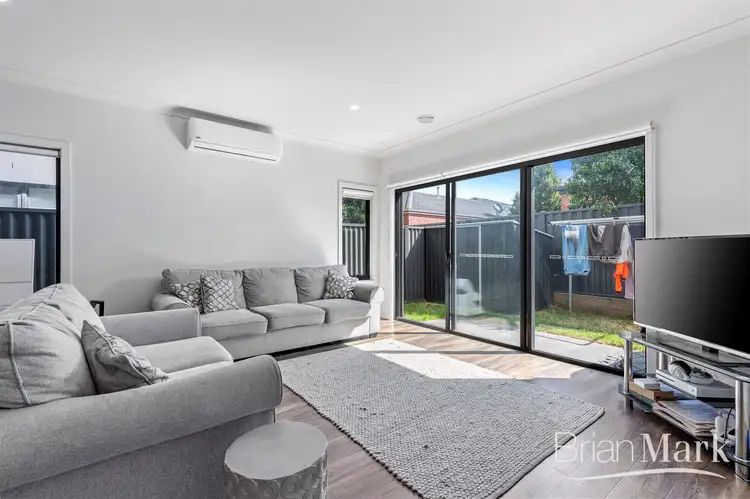 Sixth view of Homely unit listing, 2/25 Risdon Circuit, Tarneit VIC 3029