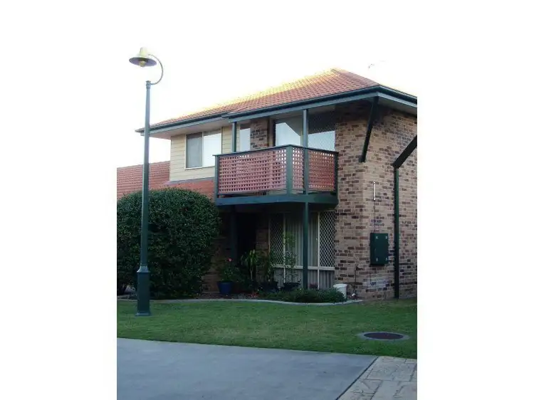 23 Tristan Court, Benowa QLD 4217