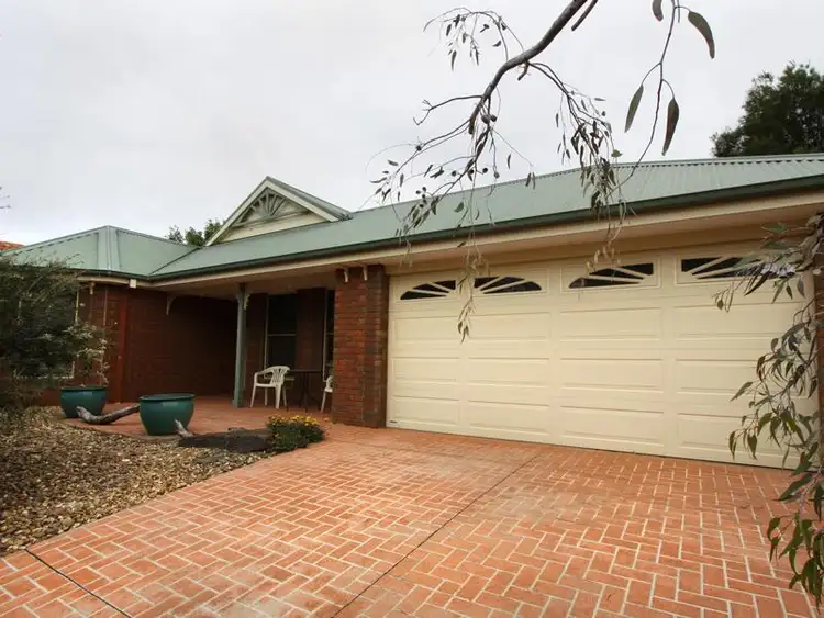 25 St Michael Drive, Tarneit VIC 3029