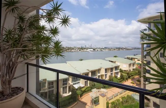 31 Harbour Road, Hamilton QLD 4007