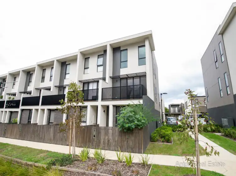 62 Central Park Walk, Cheltenham VIC 3192