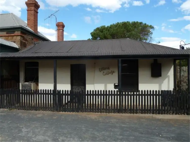 8 Paxton Terrace, Burra SA 5417