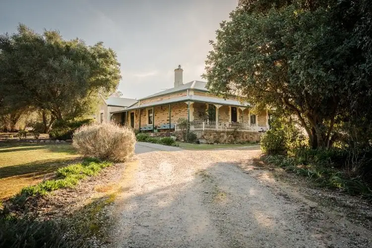 22 Curb Street, Saddleworth SA 5413