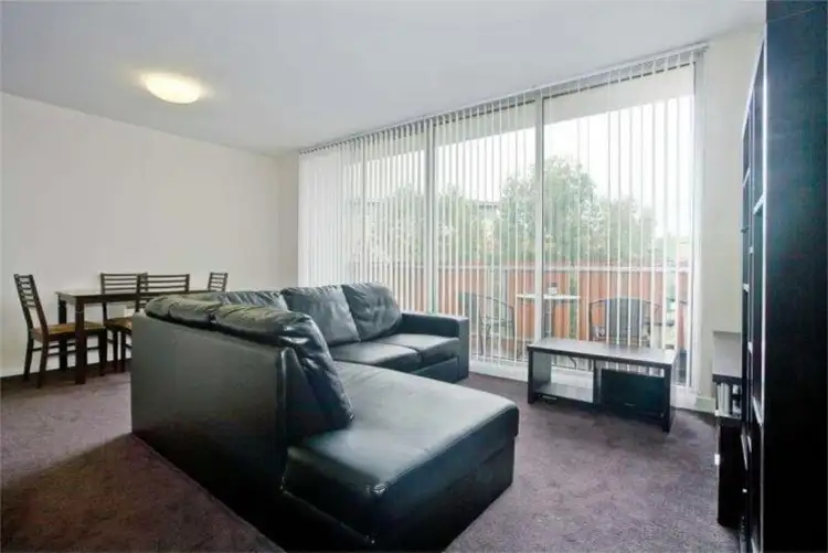 5/50 Rourke Lane, Kensington VIC 3031
