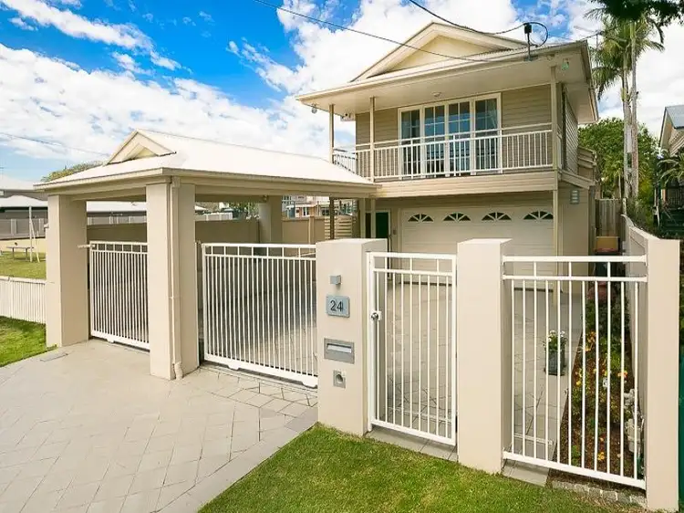 24 Wylie St, Graceville QLD 4075