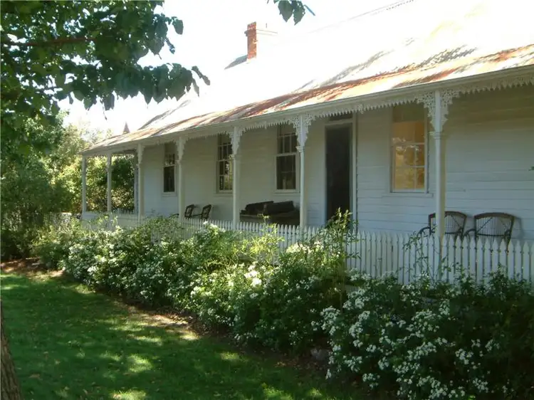 14 Hilliers Street, Newstead VIC 3462