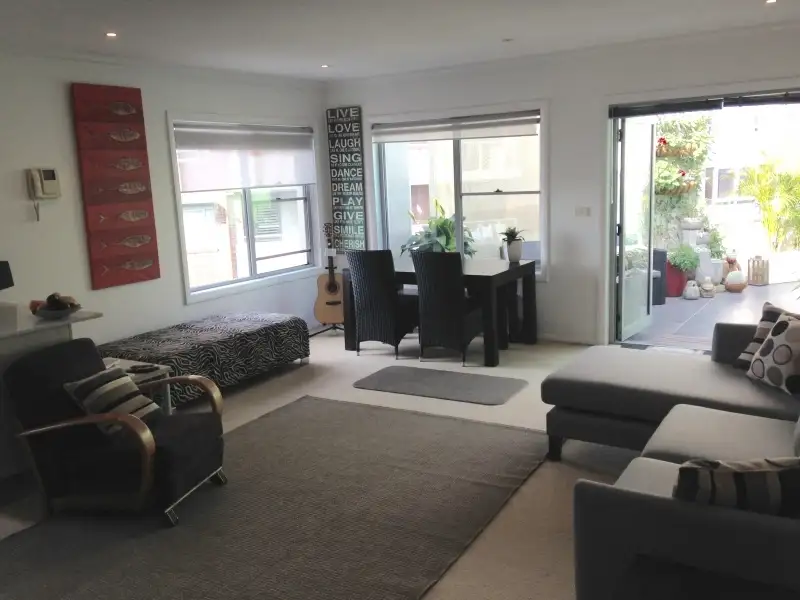 Main view of Homely apartment listing, 10/8 Bellevue Street, Newcastle West NSW 2302