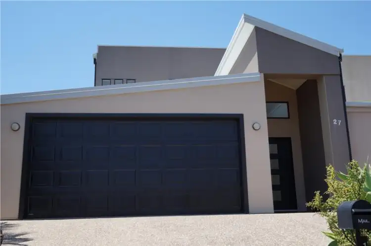 1/27 McRae Circuit, Pacific Pines QLD 4211