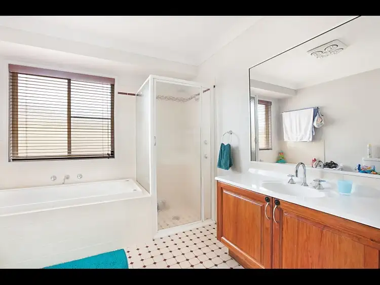 Fifth view of Homely house listing, 104 Lord Howe Drive, Ashtonfield NSW 2323