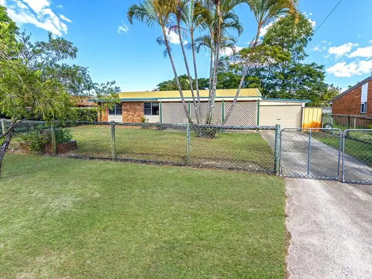 43 Moatah Drive, Beachmere QLD 4510