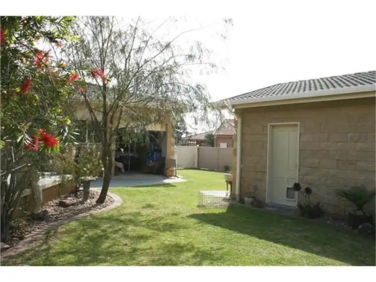 Fifth view of Homely house listing, 8 Eugenia Place,, Maloneys Beach NSW 2536