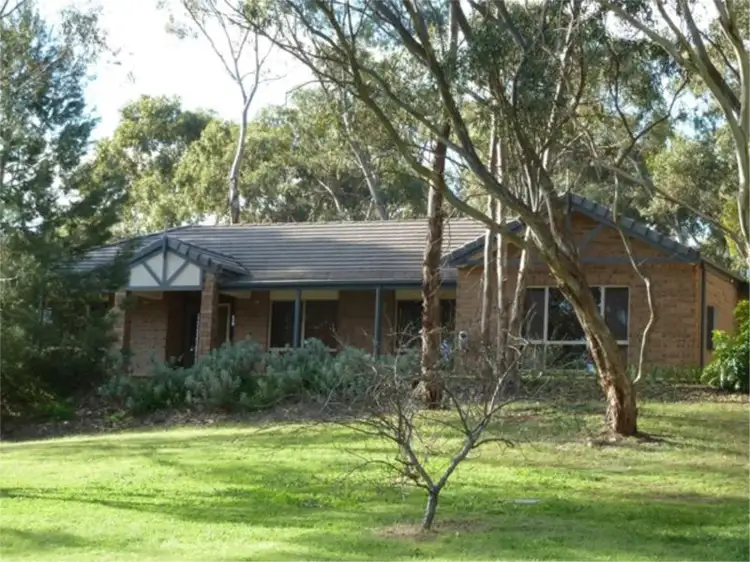 7 Waller Drive, Clare SA 5453