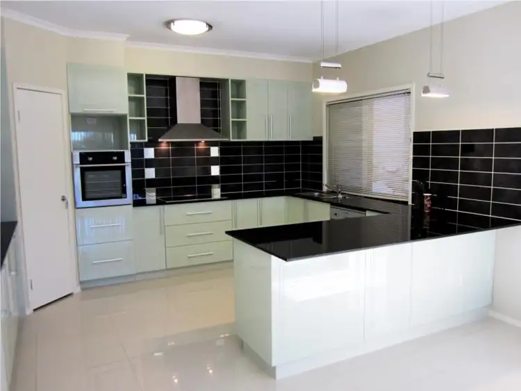 Sixth view of Homely house listing, 4 Leonardo Close, Eight Mile Plains QLD 4113