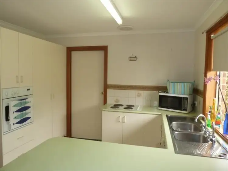 Sixth view of Homely house listing, 8 McKinnon Park, Clare SA 5453