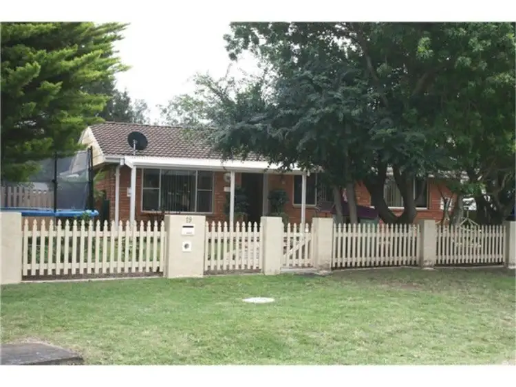 19 Bayview Street, Surfside NSW 2536