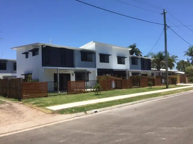 Main view of Homely townhouse listing, 1/19 Ridge Road, Maroochydore QLD 4558