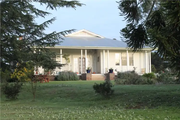 40 Tout Place, Young NSW 2594