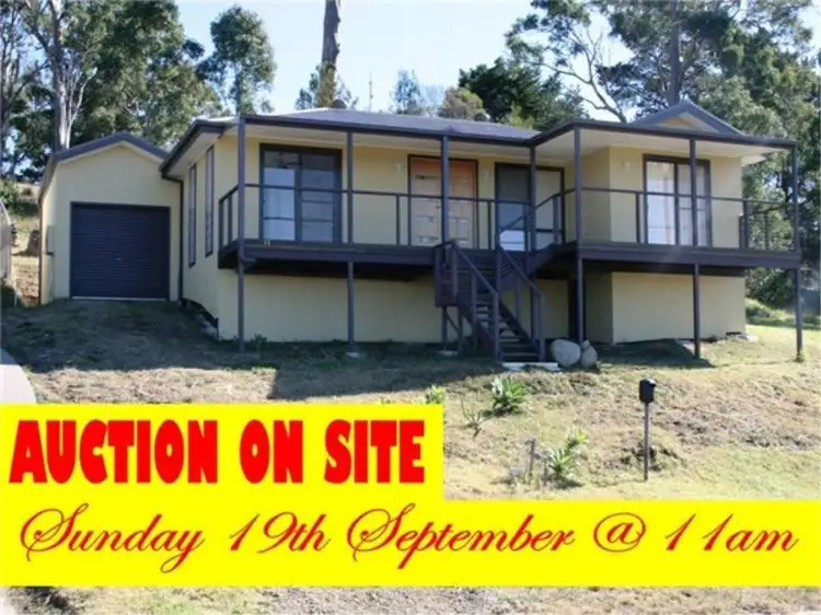 11 Pioneer Avenue, Moruya NSW 2537