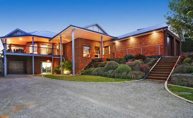 9-10 Ande Court, Highton VIC 3216