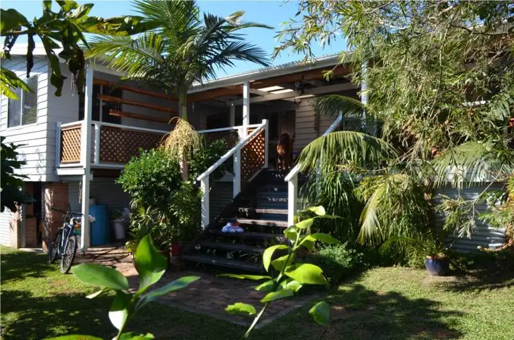 16 Wallace Street, Scotts Head NSW 2447