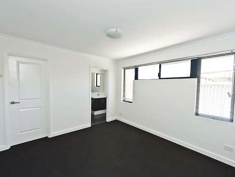 Sixth view of Homely villa listing, 2/42 Wroxton Street, Midland WA 6056