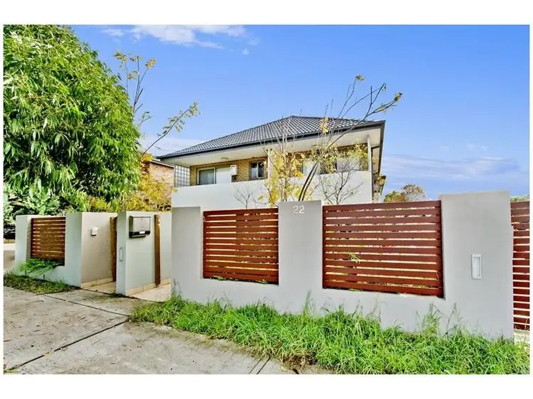 Main view of Homely townhouse listing, 2/22 Minneapolis Crescent, Maroubra NSW 2035