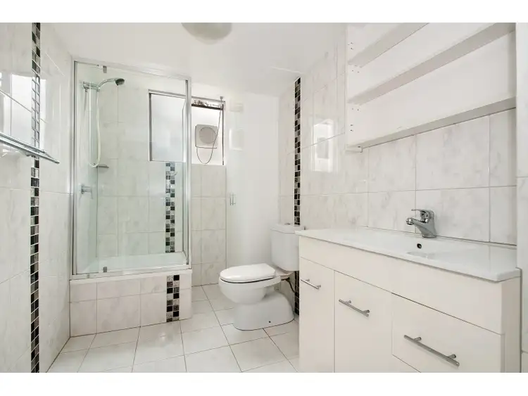 Seventh view of Homely unit listing, Unit 8/33 - 35 Whiting Street, Labrador QLD 4215