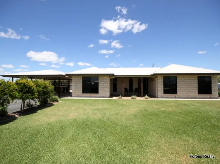 12 Southern Cross Drive, Dalby QLD 4405