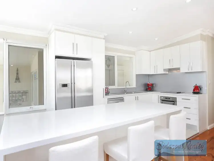 7 Adrian Place, Greystanes NSW 2145