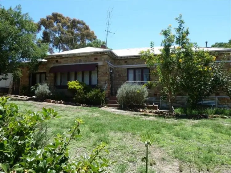 8121 Horrocks Highway, Sevenhill SA 5453