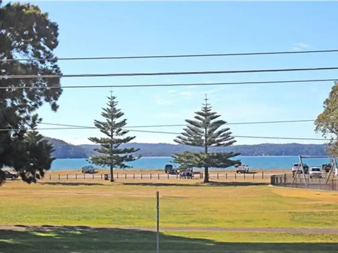 2/230 Beach Road, Batehaven NSW 2536