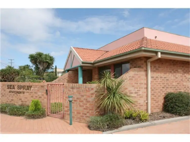 1/212 Beach Road, Batehaven NSW 2536