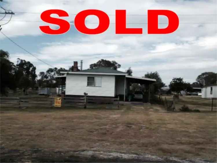 7 Manor Street, Wallangarra QLD 4383
