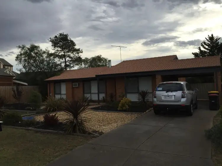 12 Kacatica Place, Brookfield VIC 3338