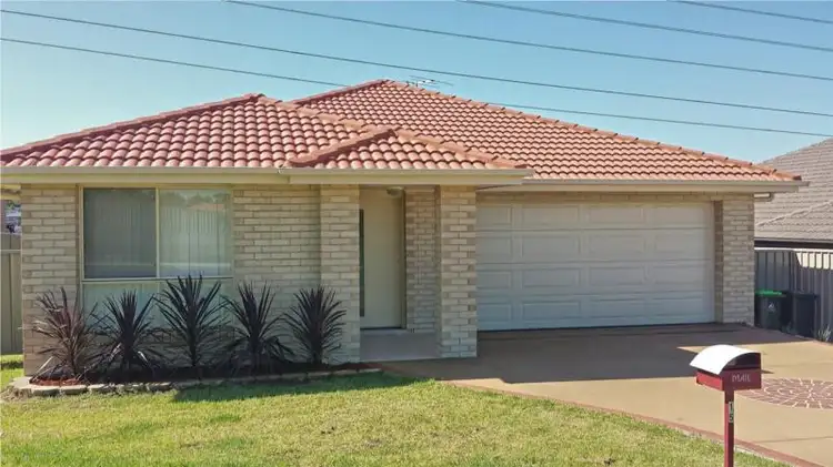 15 Kippax Street, Cameron Park NSW 2285