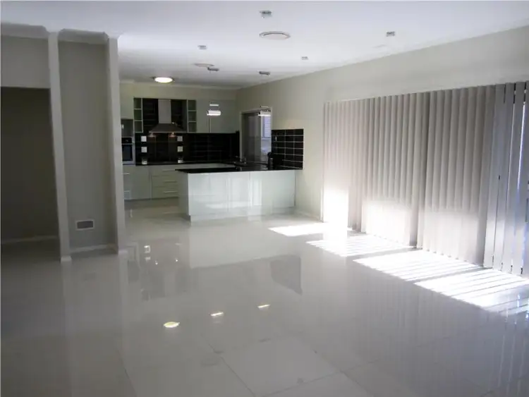 Fifth view of Homely house listing, 4 Leonardo Close, Eight Mile Plains QLD 4113