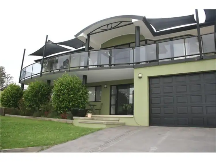 4 Beatrice Place, Long Beach NSW 2536